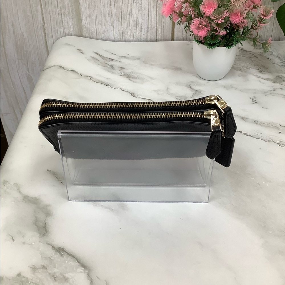 GUC Coach Pebbled Leather Black Doubled Zipper Wristlet with Gold Logo - Picture 4 of 8